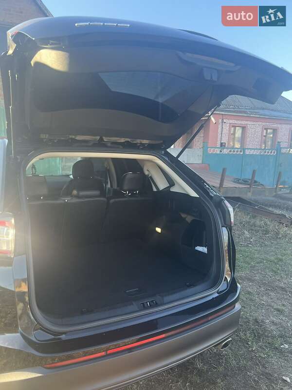 Позашляховик / Кросовер Ford Edge 2017 в Полтаві