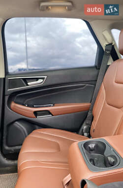 Внедорожник / Кроссовер Ford Edge 2015 в 