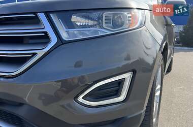 Внедорожник / Кроссовер Ford Edge 2017 в 
