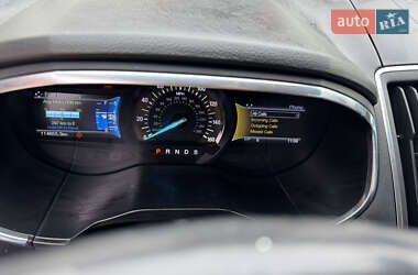 Внедорожник / Кроссовер Ford Edge 2015 в 