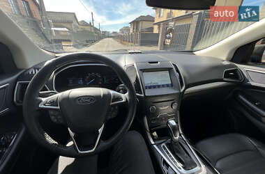 Позашляховик / Кросовер Ford Edge 2018 в 