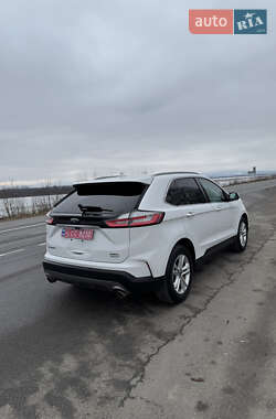 Внедорожник / Кроссовер Ford Edge 2020 в 