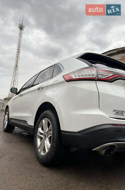 Внедорожник / Кроссовер Ford Edge 2016 в 