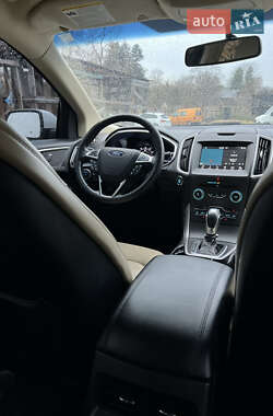 Внедорожник / Кроссовер Ford Edge 2016 в 