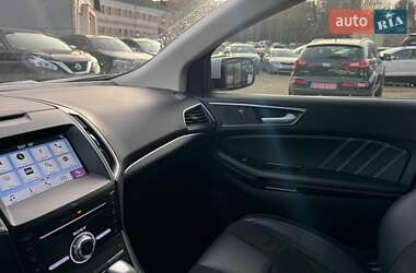 Внедорожник / Кроссовер Ford Edge 2018 в 