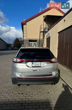 Позашляховик / Кросовер Ford Edge 2018 в 