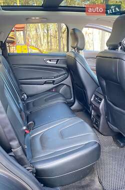 Внедорожник / Кроссовер Ford Edge 2017 в 