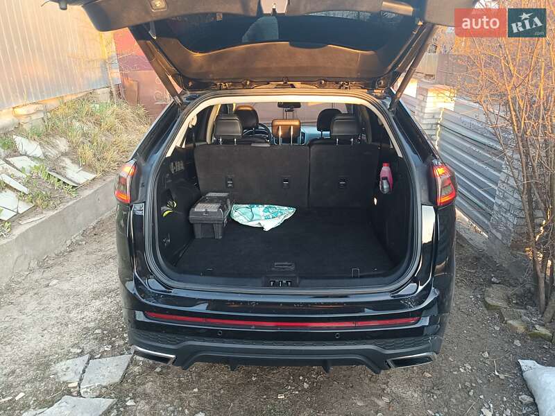 Позашляховик / Кросовер Ford Edge 2016 в Києві