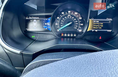 Внедорожник / Кроссовер Ford Edge 2017 в 