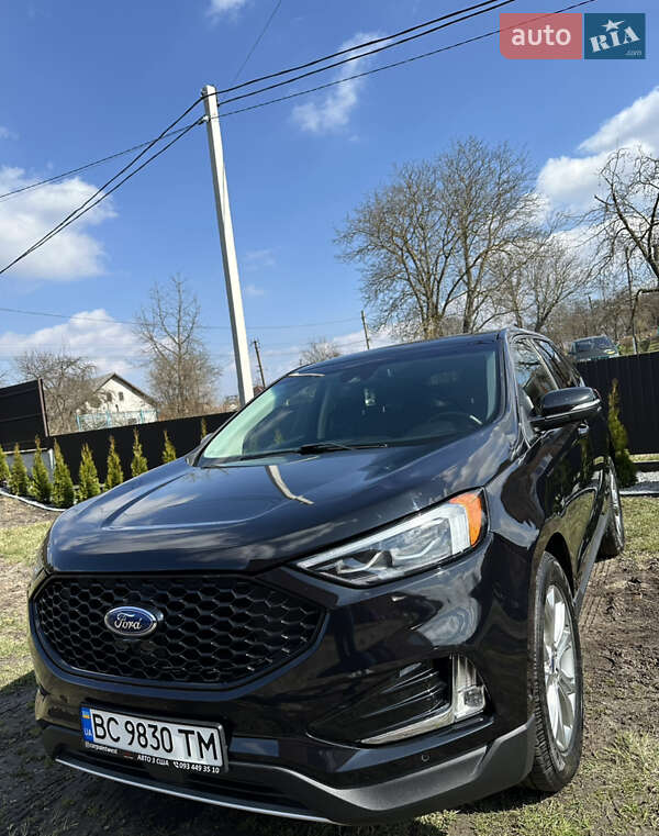 Внедорожник / Кроссовер Ford Edge 2019 в 