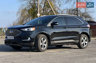 Позашляховик / Кросовер Ford Edge 2019 в 