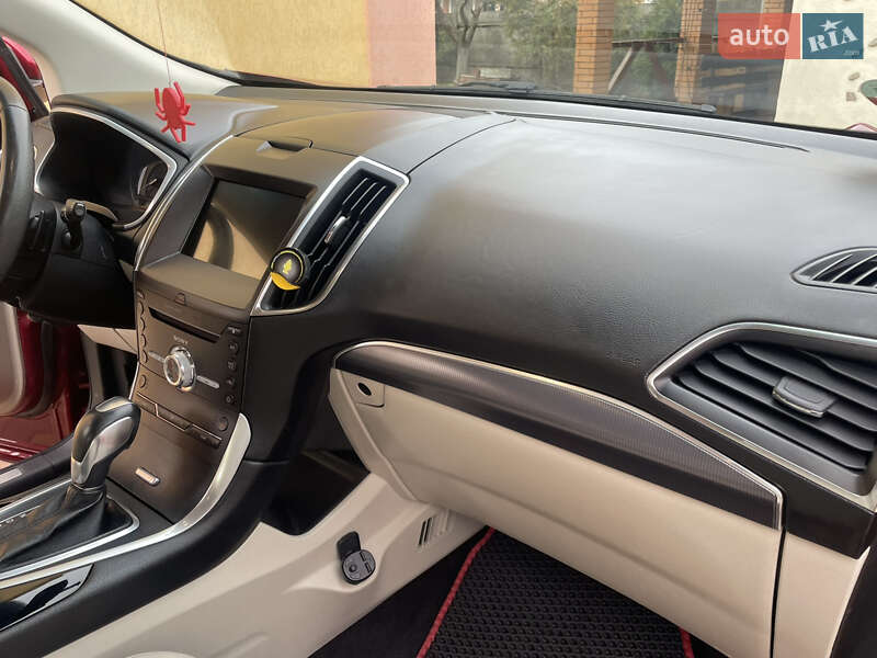 Позашляховик / Кросовер Ford Edge 2018 в Миргороді