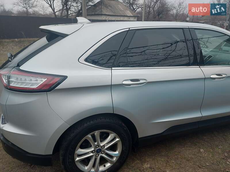 Позашляховик / Кросовер Ford Edge 2015 в Вільному