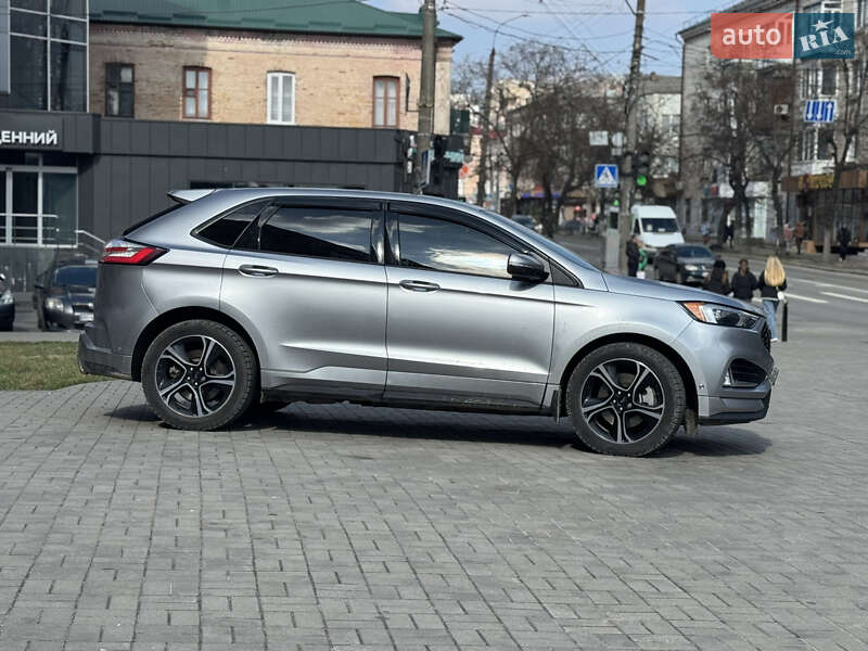 Внедорожник / Кроссовер Ford Edge 2021 в 