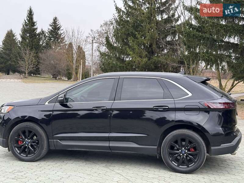 Позашляховик / Кросовер Ford Edge 2019 в Дубні