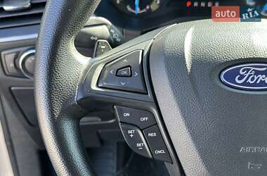 Внедорожник / Кроссовер Ford Edge 2018 в 