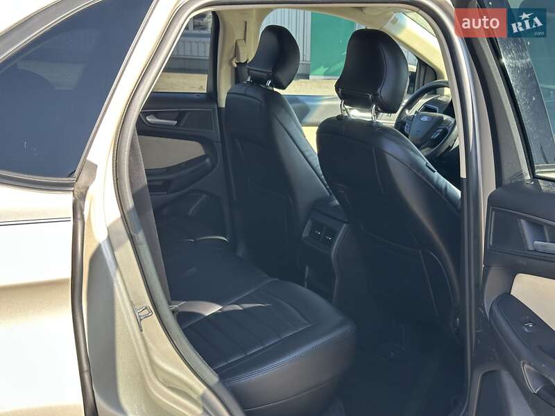 Внедорожник / Кроссовер Ford Edge 2018 в Киеве