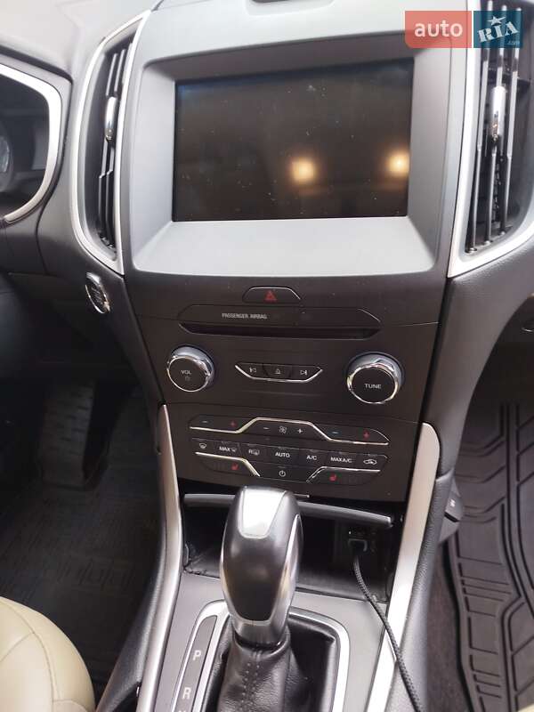 Внедорожник / Кроссовер Ford Edge 2016 в Киеве