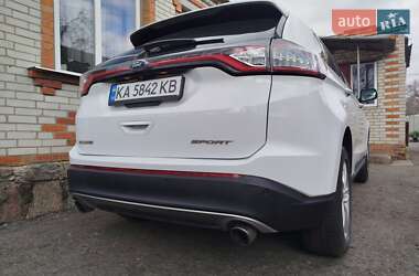 Внедорожник / Кроссовер Ford Edge 2016 в 