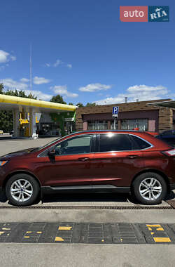 Внедорожник / Кроссовер Ford Edge 2015 в 