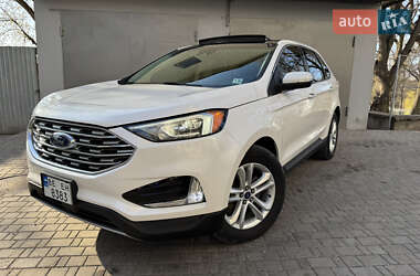 Внедорожник / Кроссовер Ford Edge 2018 в 
