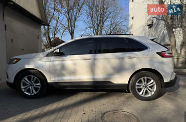 Внедорожник / Кроссовер Ford Edge 2018 в 