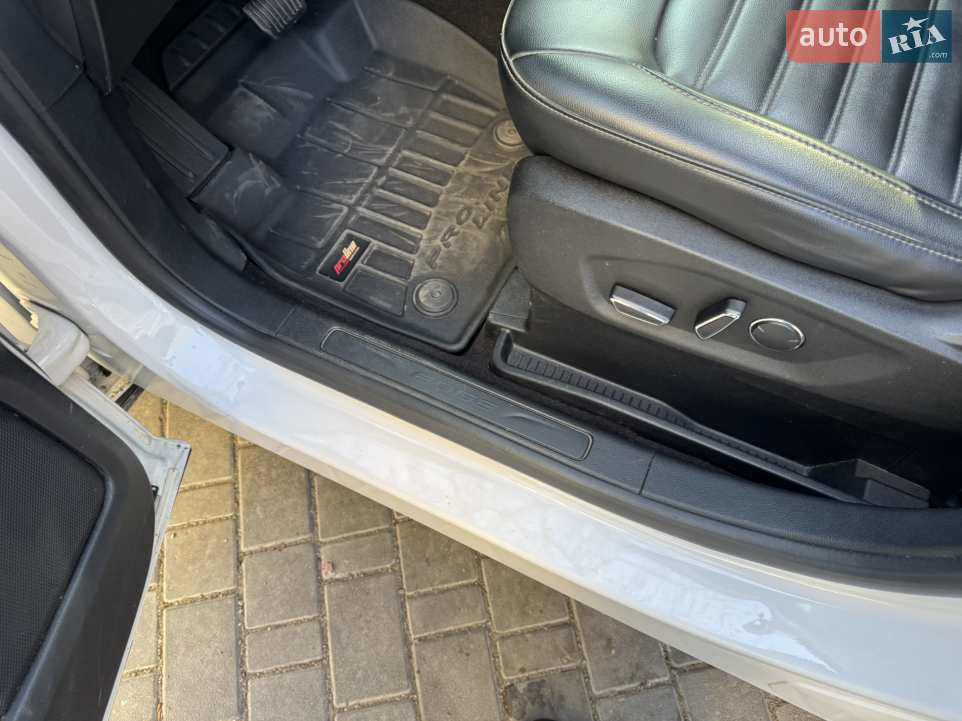 Ford Edge 2018 VIN 2FMPK4J92KBB24250 фото оголошення 28 з 35