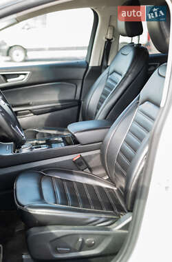 Внедорожник / Кроссовер Ford Edge 2019 в 