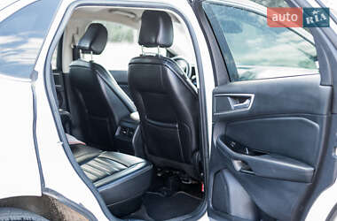 Внедорожник / Кроссовер Ford Edge 2019 в 