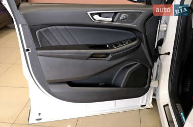 Внедорожник / Кроссовер Ford Edge 2017 в 