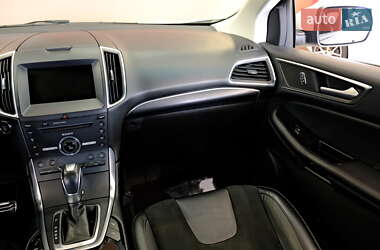 Внедорожник / Кроссовер Ford Edge 2017 в 