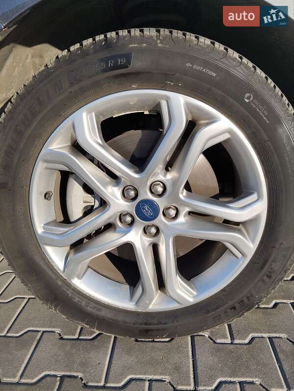 Внедорожник / Кроссовер Ford Edge 2018 в Киеве