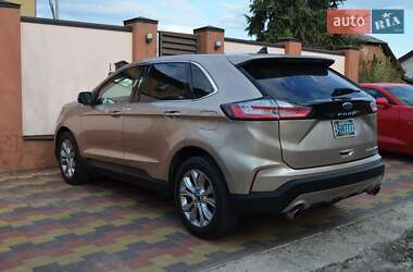 Позашляховик / Кросовер Ford Edge 2021 в 