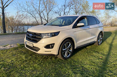 Внедорожник / Кроссовер Ford Edge 2017 в 