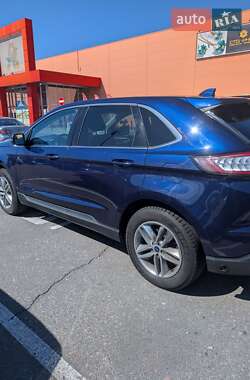 Внедорожник / Кроссовер Ford Edge 2016 в 