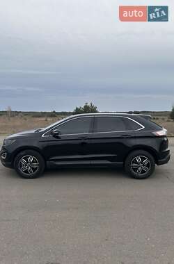 Внедорожник / Кроссовер Ford Edge 2016 в 