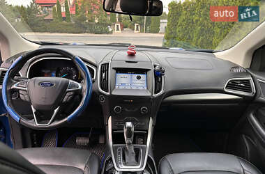 Внедорожник / Кроссовер Ford Edge 2018 в 