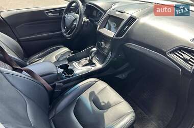 Внедорожник / Кроссовер Ford Edge 2017 в 