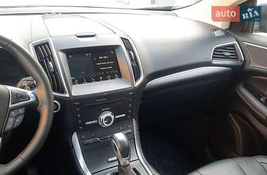 Внедорожник / Кроссовер Ford Edge 2018 в 