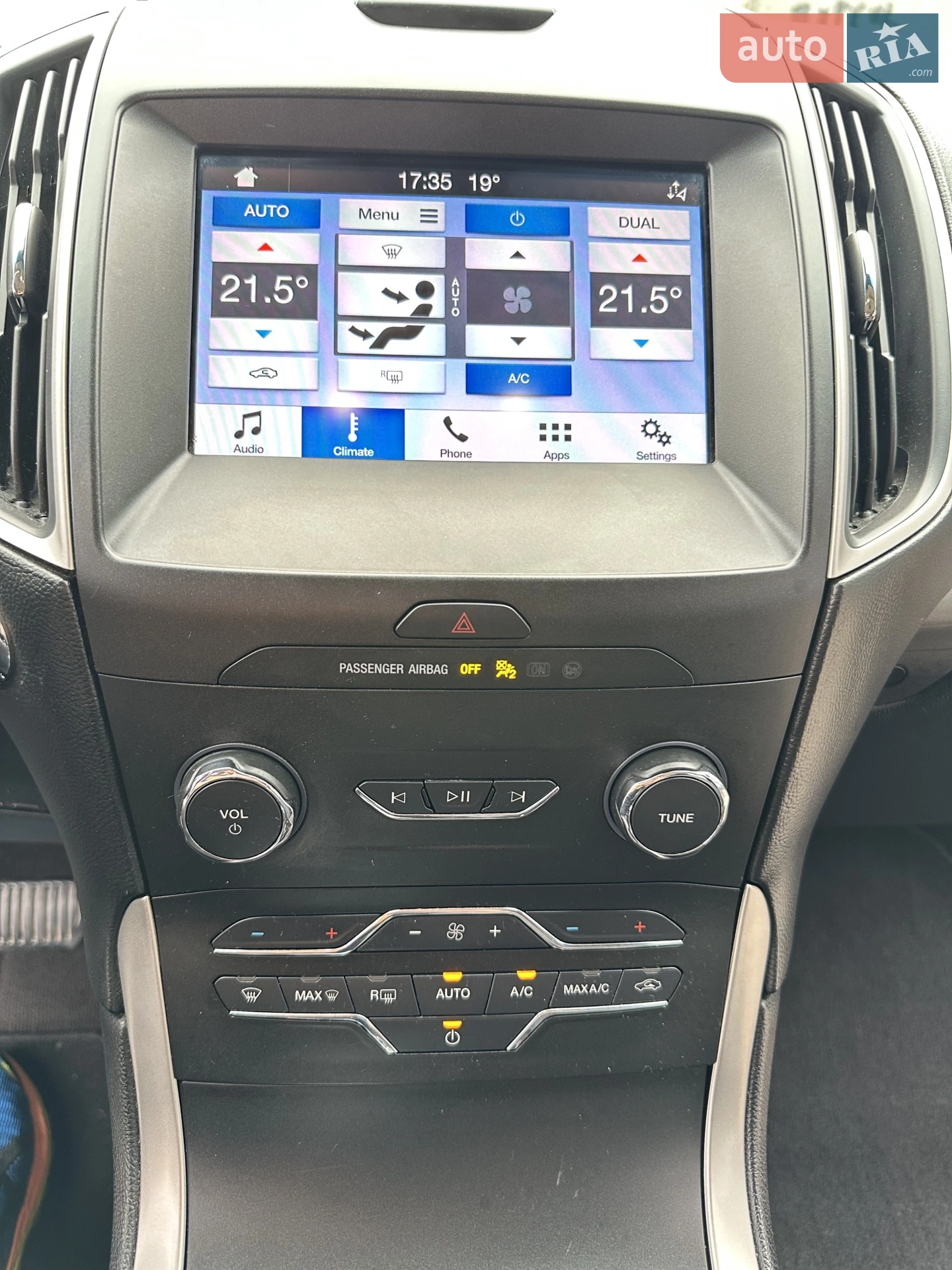 2019 Ford Edge - мініатюра 23