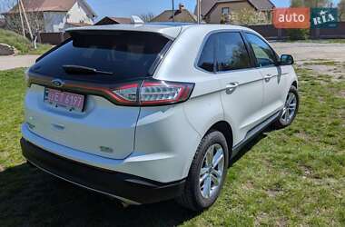 Внедорожник / Кроссовер Ford Edge 2015 в 