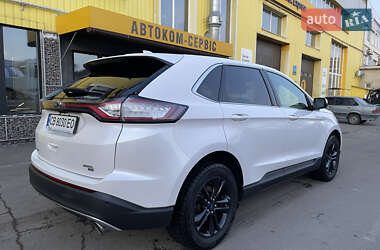 Внедорожник / Кроссовер Ford Edge 2015 в 