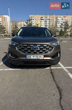 Внедорожник / Кроссовер Ford Edge 2019 в 