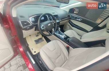 Внедорожник / Кроссовер Ford Edge 2016 в 