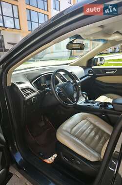 Внедорожник / Кроссовер Ford Edge 2015 в 