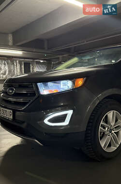 Внедорожник / Кроссовер Ford Edge 2018 в 