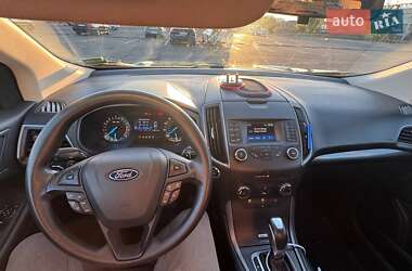 Позашляховик / Кросовер Ford Edge 2017 в 