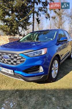 Позашляховик / Кросовер Ford Edge 2019 в 