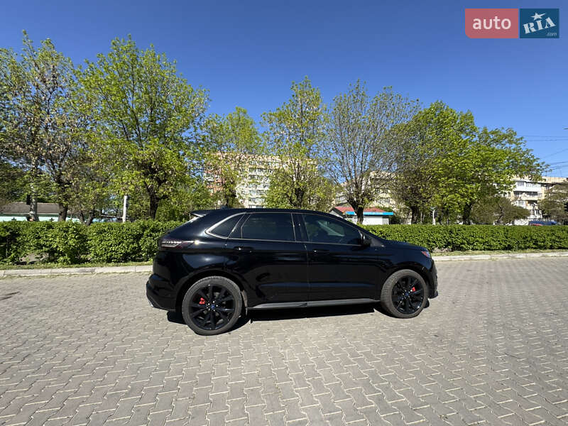 Внедорожник / Кроссовер Ford Edge 2017 в Черновцах