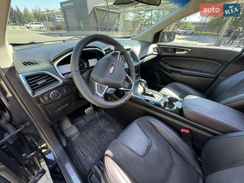 Внедорожник / Кроссовер Ford Edge 2017 в Черновцах